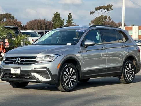 Used 2022 Volkswagen Tiguan S image 9