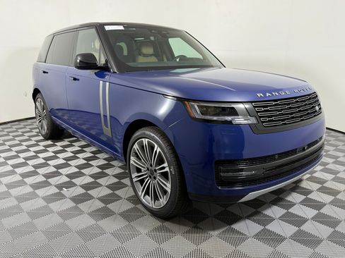 New 2026 Land Rover Range Rover Long Wheelbase SE AWD/4WD image 8