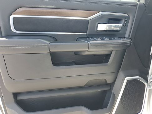 Used 2024 RAM 2500 Laramie image 17