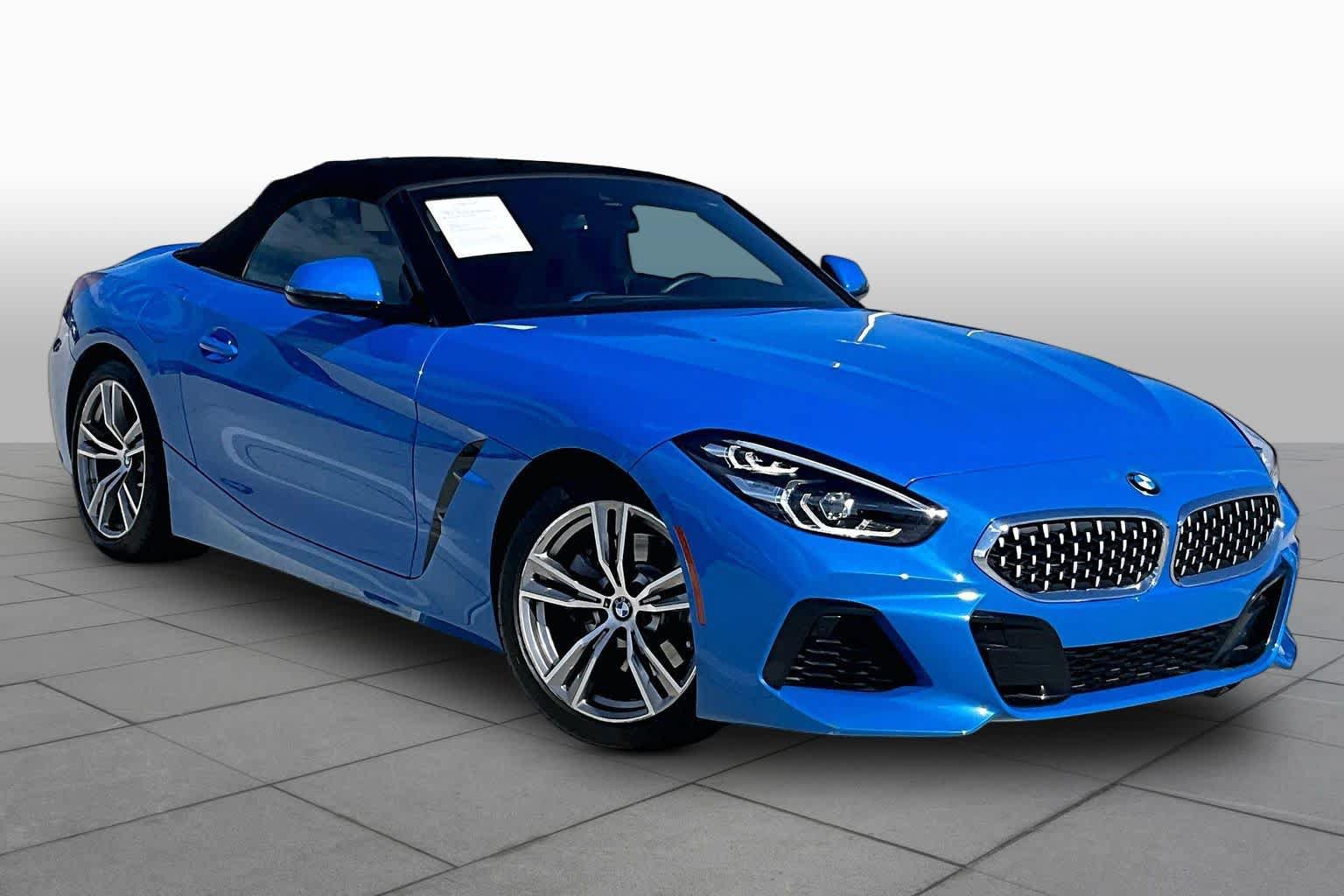 Used 2022 BMW Z4 sDrive30i w/ M Sport Package RWD image 2