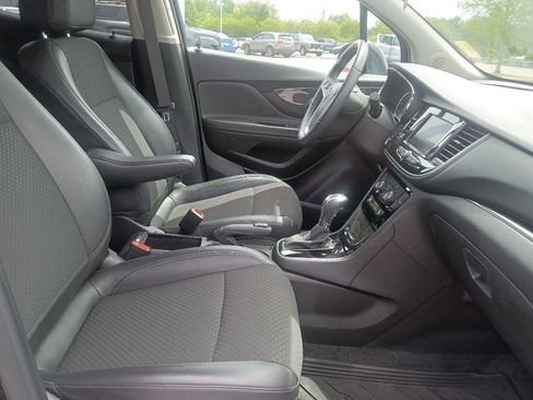 Used 2022 Buick Encore Preferred w/ Safety Package AWD/4WD image 29