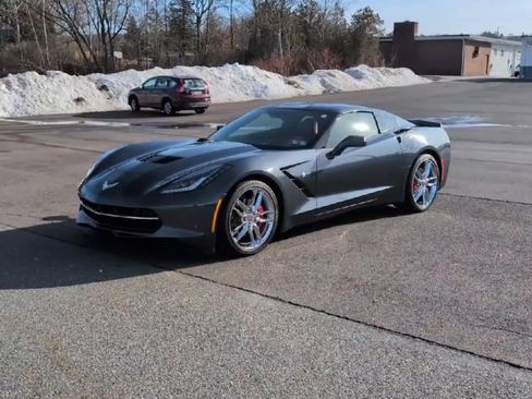 Used 2019 Chevrolet Corvette Stingray Coupe w/ 2LT Preferred Equipment Group image 4