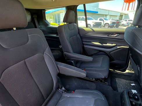 Used 2024 Jeep Grand Cherokee L Laredo AWD/4WD image 52