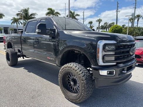 Used 2024 Ford F350 Platinum image 1