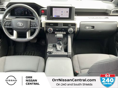 Used 2024 Toyota Tacoma TRD Off-Road AWD/4WD image 15