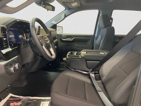 New 2025 GMC Sierra 1500 SLE image 10
