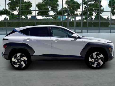Used 2026 Hyundai Kona Limited FWD image 9