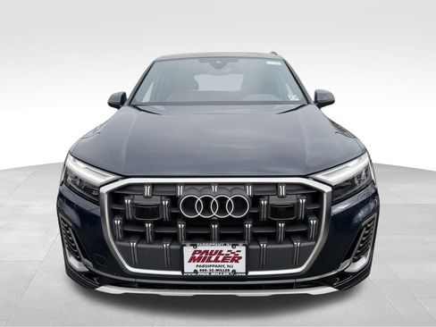 Used 2025 Audi Q7 3.0T Premium AWD/4WD image 2