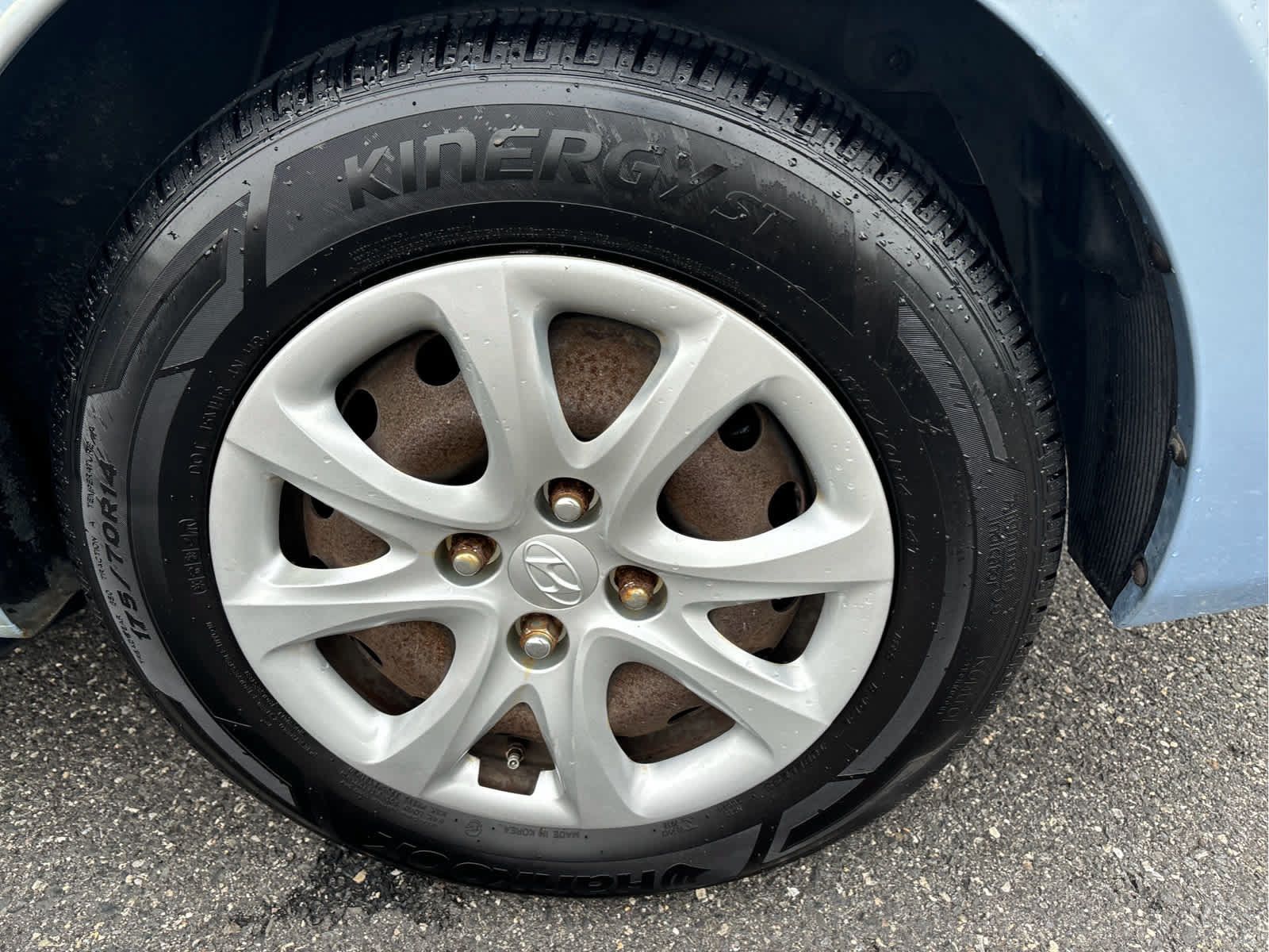 Used 2012 Hyundai Accent GLS FWD image 22
