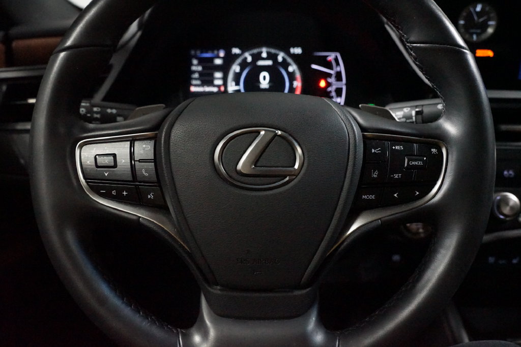 Used 2024 Lexus ES 350 w/ Premium Package FWD image 12
