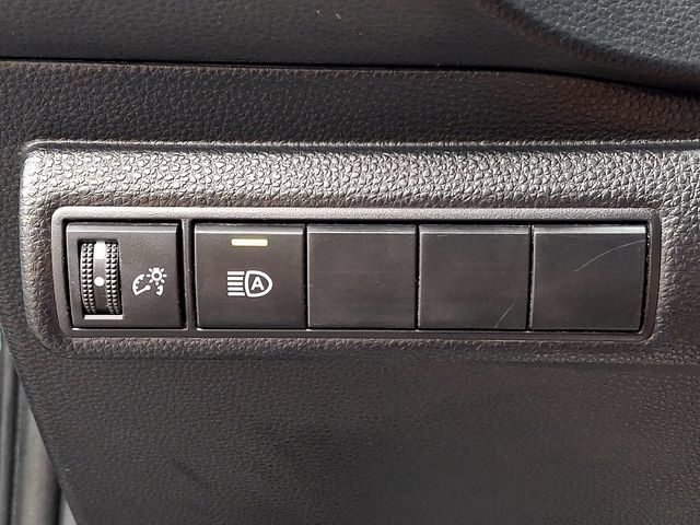 Certified 2024 Toyota Corolla LE AWD/4WD image 16