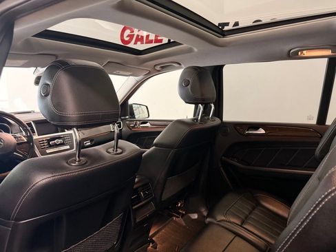 Used 2015 Mercedes-Benz GL 450 4MATIC image 15