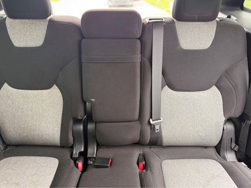Used 2014 Jeep Cherokee Latitude w/ Comfort/Convenience Group FWD image 15