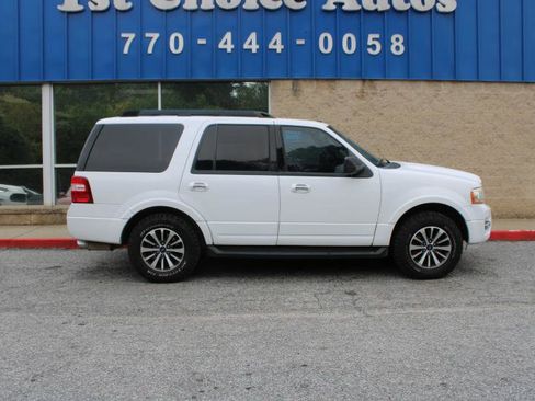 Used 2016 Ford Expedition XLT image 27