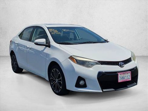 Used 2014 Toyota Corolla S Premium w/ Driver Convenience Package FWD image 3