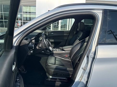 Used 2022 Alfa Romeo Stelvio Ti w/ Active Assist Plus Package AWD/4WD image 11