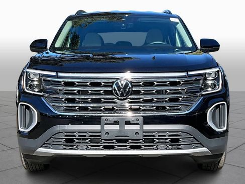 New 2026 Volkswagen Atlas SE FWD image 3