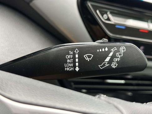 Used 2023 Volkswagen ID.4 Pro S Plus image 22