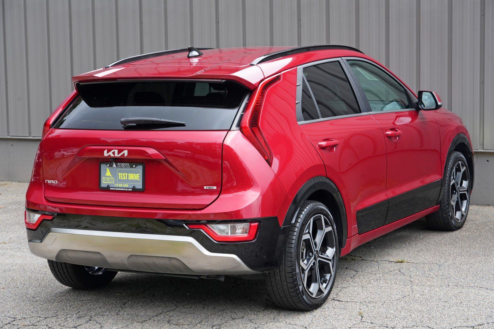 Used 2024 Kia Niro EX Touring FWD image 49