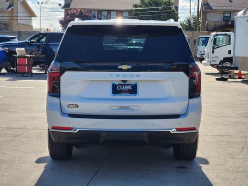 Used 2025 Chevrolet Tahoe LS RWD image 13