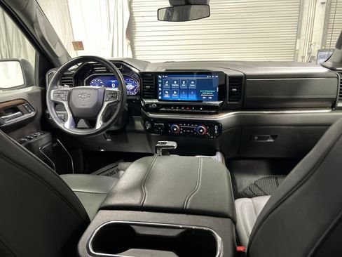 Used 2024 Chevrolet Silverado 1500 RST w/ Convenience Package II AWD/4WD image 15