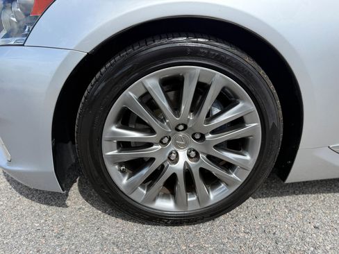 Used 2014 Lexus LS 460 w/ Comfort Package RWD image 14