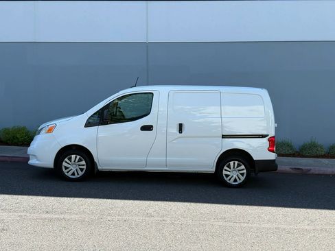 Used 2020 Nissan NV200 S FWD image 3