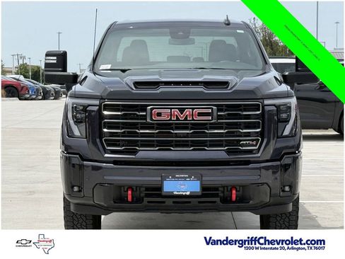 Used 2026 GMC Sierra 2500 AT4 AWD/4WD image 7