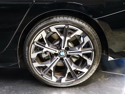 Used 2026 BMW 330i Sedan w/ Convenience Package RWD image 8