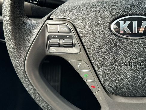 Used 2018 Kia Forte LX image 23
