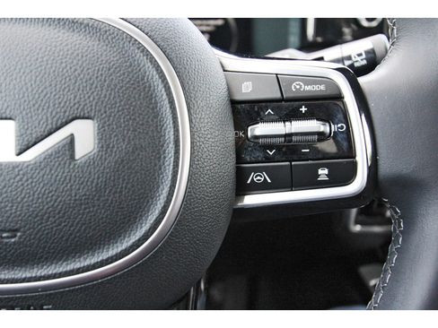 Certified 2023 Kia Sorento SX FWD image 20