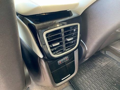 Used 2022 Lincoln Nautilus Black Label w/ Class II Trailer Tow Package image 14