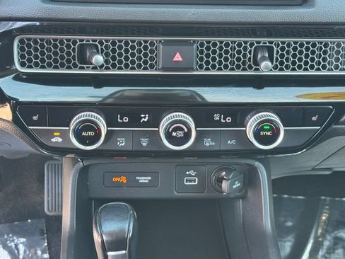 Used 2022 Honda Civic EX image 19