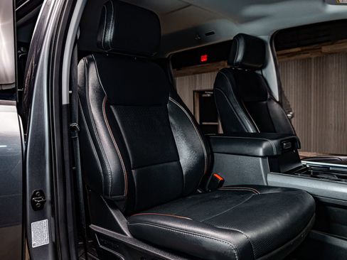 Used 2023 Ford F250 Lariat w/ Sport Appearance Package image 28