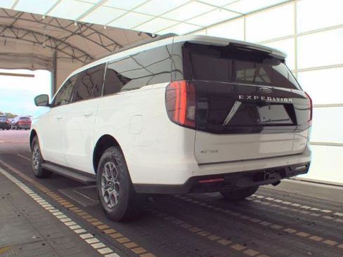 Used 2025 Ford Expedition Max Active image 5