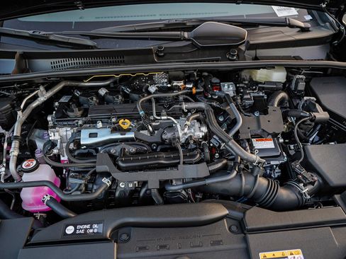 New 2026 Toyota Prius LE FWD image 13
