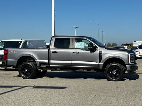 Used 2024 Ford F250 XL w/ STX Appearance Package AWD/4WD image 3