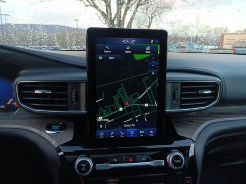 Used 2022 Ford Explorer Platinum w/ Equipment Group 601A image 44