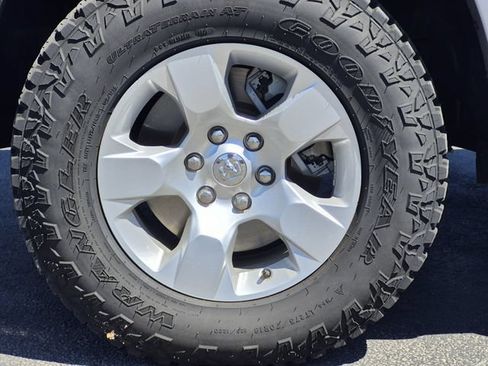 Used 2025 RAM 1500 Big Horn AWD/4WD image 11