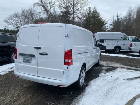 Used 2017 Mercedes-Benz Metris image 5