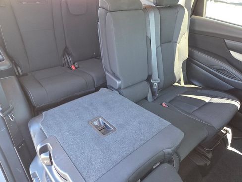 Used 2021 Subaru Ascent Premium AWD/4WD image 5