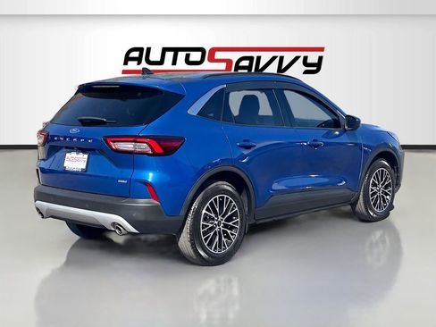 Used 2023 Ford Escape SE image 7