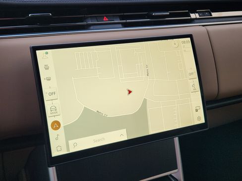 New 2026 Land Rover Range Rover SE image 17