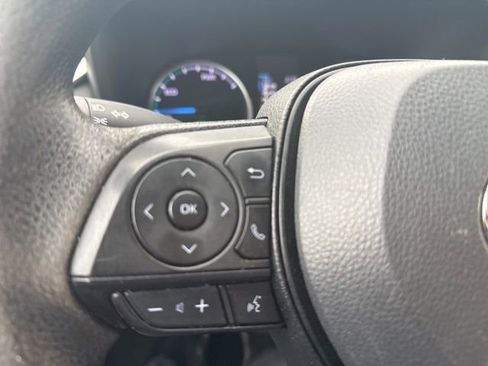 Used 2022 Toyota RAV4 LE AWD/4WD image 21