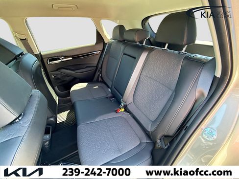 New 2026 Kia Seltos S image 19