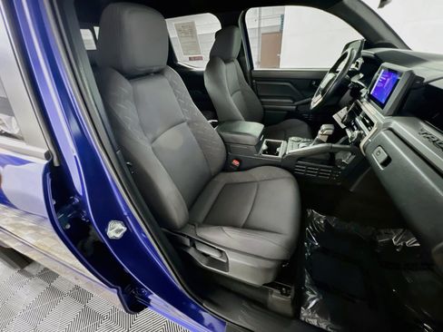 Used 2024 Toyota Tacoma SR5 RWD image 31
