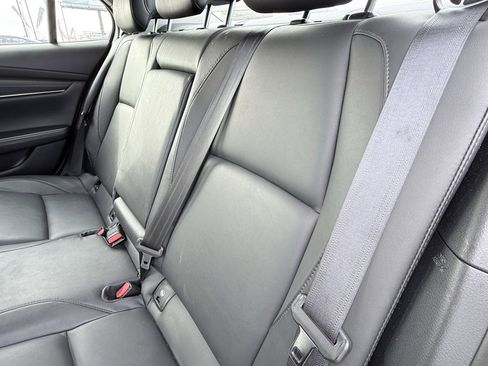 Used 2024 MAZDA MAZDA3 s image 29