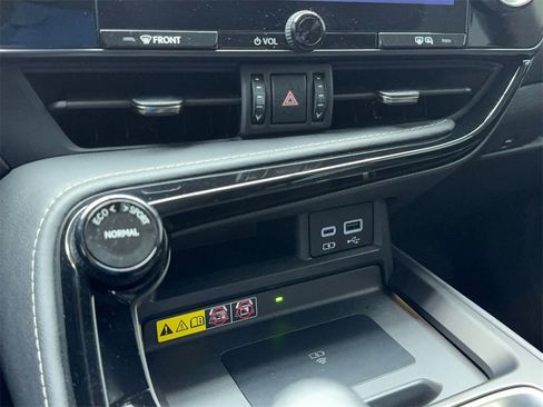 Used 2024 Lexus NX 250 FWD w/ Premium Package image 28