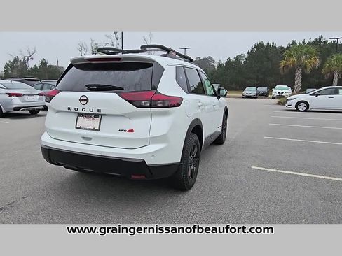 New 2026 Nissan Rogue Rock Creek image 32