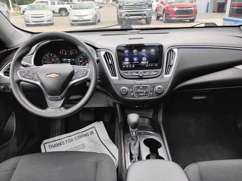 Used 2022 Chevrolet Malibu LS FWD image 17